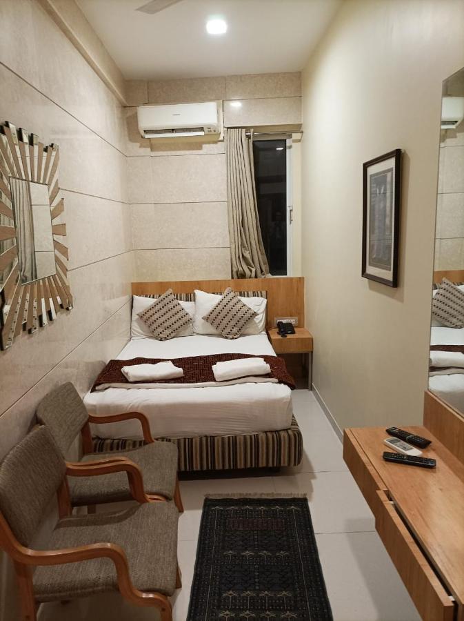 Bentley Hotel Marine Drive Mumbai Eksteriør bilde
