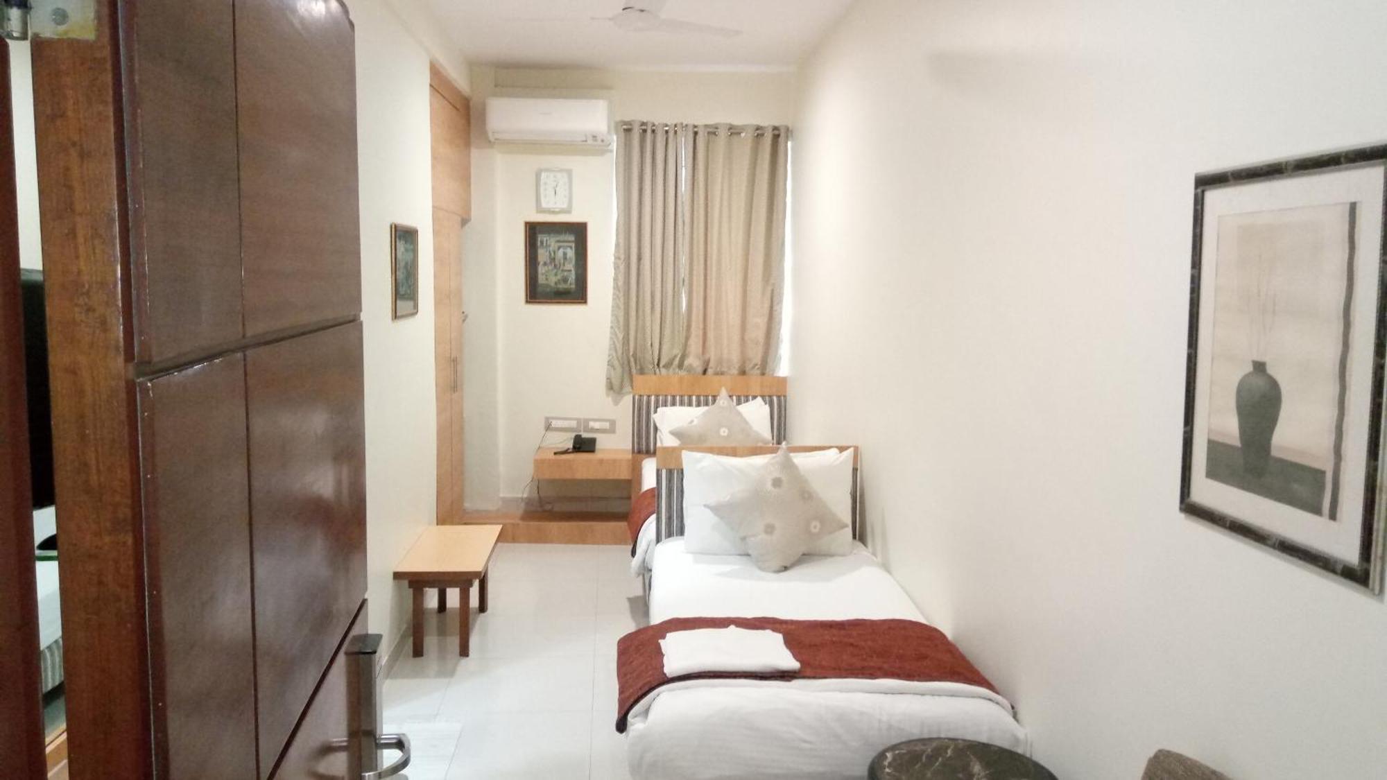 Bentley Hotel Marine Drive Mumbai Eksteriør bilde
